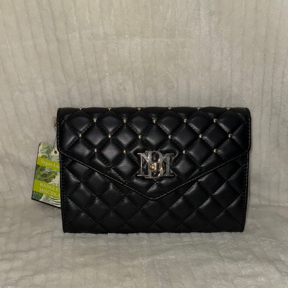 Badgley Mischka Handbags - Badgley Mischka Black Diamond Quilted Crossbody